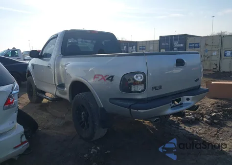 2003 Ford F-150 Xl/Xlt z USA, uszkodzony, nr VIN 2FTRF08L93CA37968